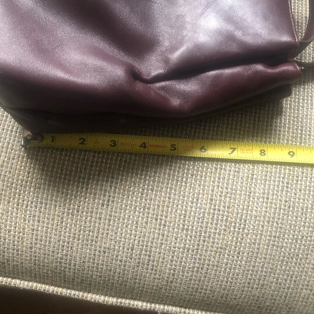 Vintage Etienne Aigner Large Brown Leather Shoulder Bag - Picture 9 of 11